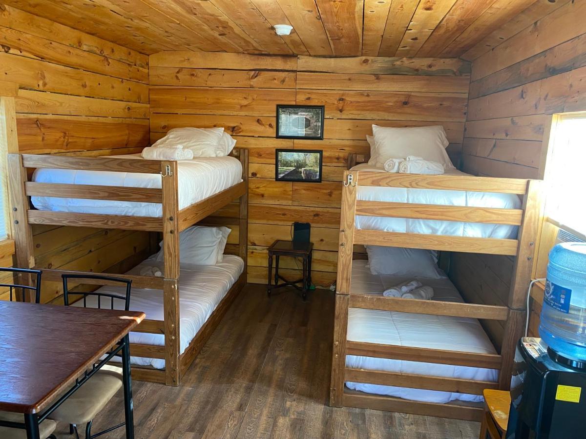 Canal Cabins Paw Paw Extérieur photo