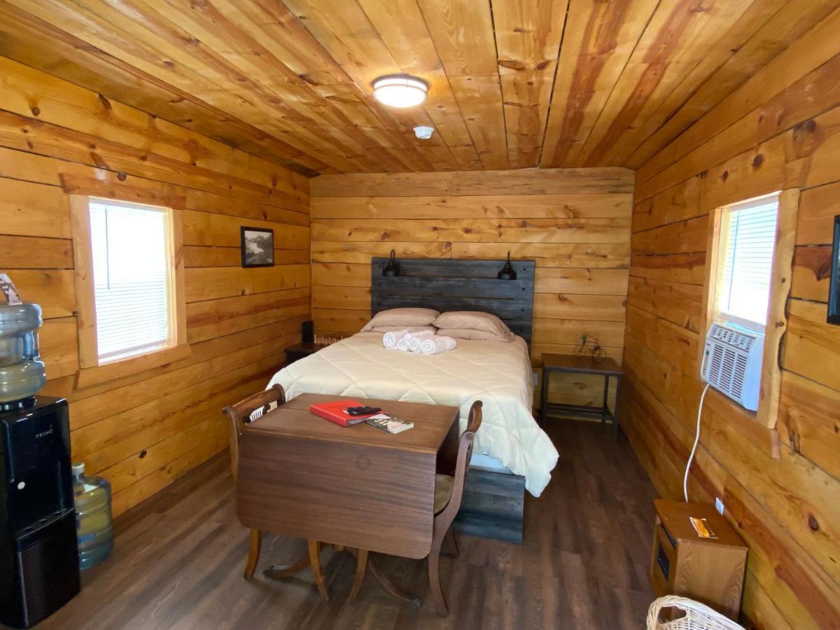 Canal Cabins Paw Paw Extérieur photo