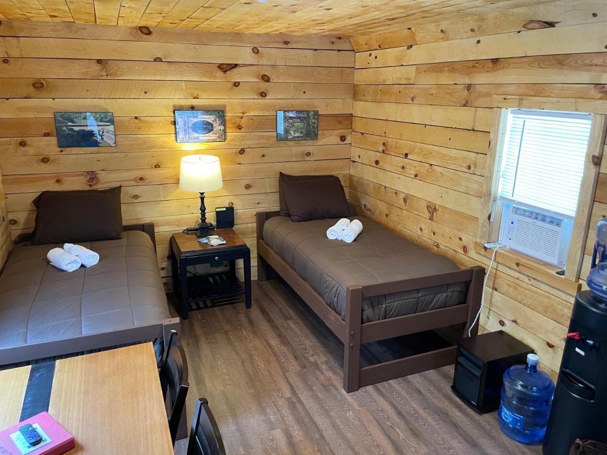Canal Cabins Paw Paw Extérieur photo